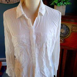 BEACHLUNCHLOUNGE button down collared top